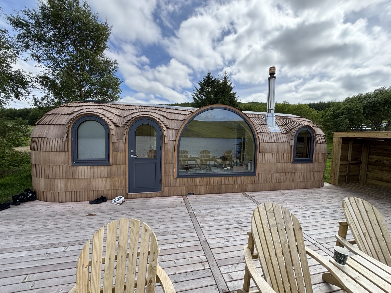 The private timber wellness cabin beside Frandy Water at Gleneagles